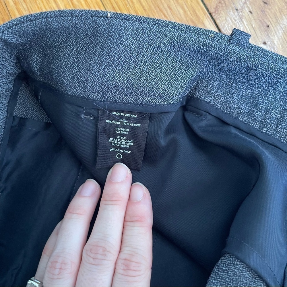 Theory Ankle Pants - Picture 6 of 6